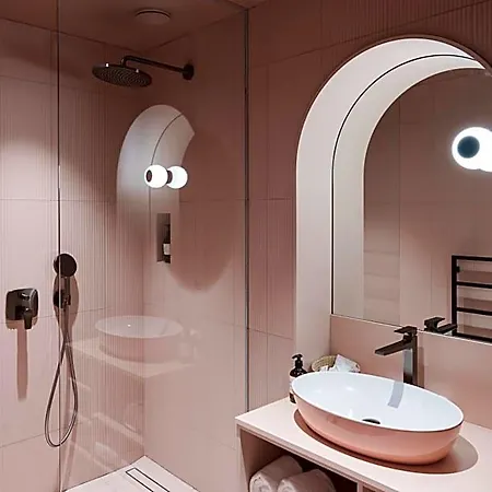 Bienheureux & Restaurant Hotel 3*