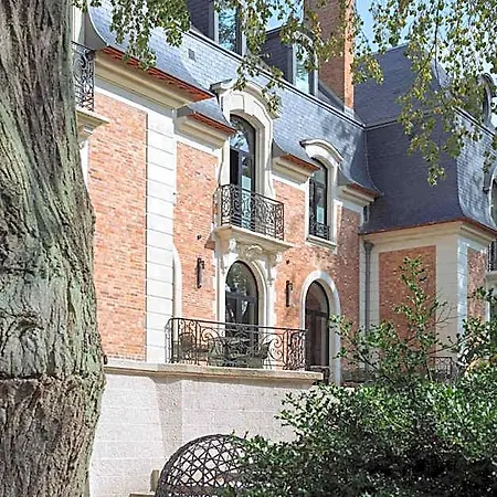 Bienheureux & Restaurant Hotel 3*