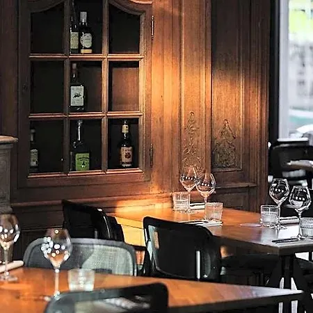 Bienheureux & Restaurant Hotel Wasquehal