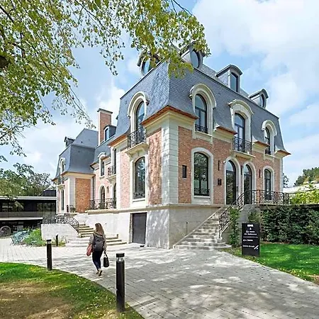 Hotel Bienheureux & Restaurant 3*