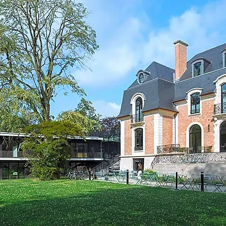 Bienheureux & Restaurant Hotel